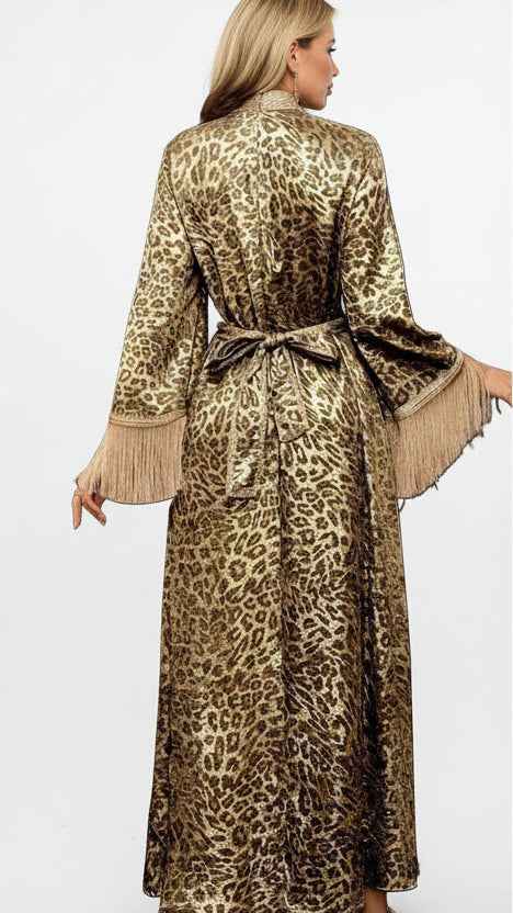 Timeless Plus Size Women's Dress | Elegant Fashion UAE - Habib Bazar